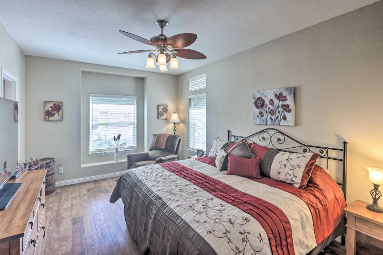 Rivers Edge Golf Condo With Beach Access And Patio! Needles Kültér fotó